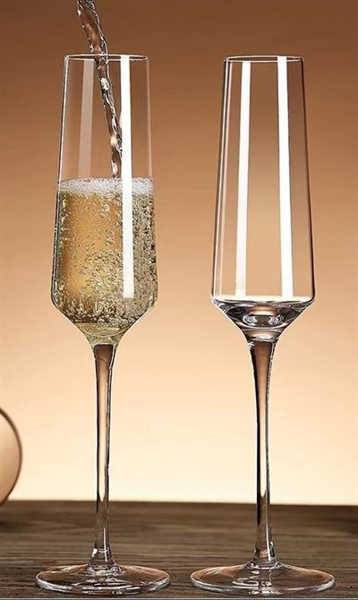 ถ้วยแชมเปญ